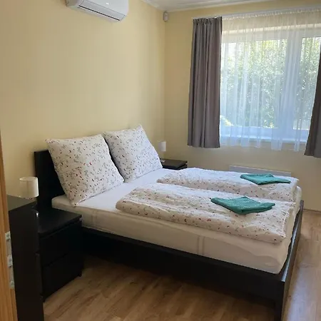 Siofokszilfa10 דירה שיופוק
